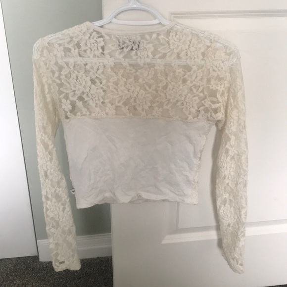 Long sleeve lace crop top - Picture 2 of 2
